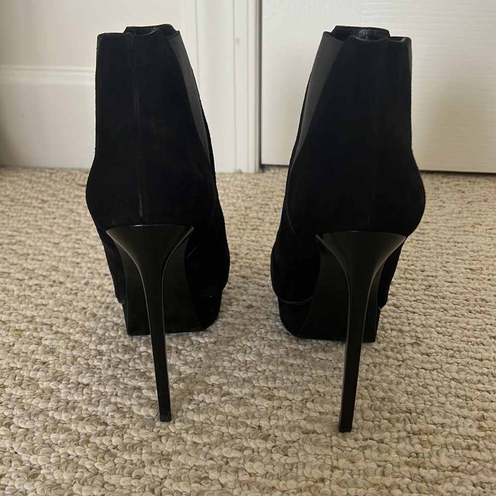 Saint Laurent Suede Platform Ankle Boot - Picture 7 of 13